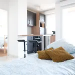 T2 Balcon Avec Parking Securise Et Gratuit Apartment