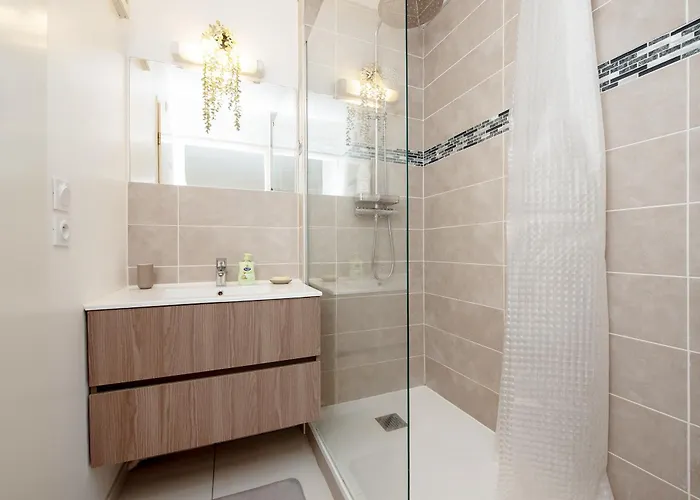 T2 Balcon Avec Parking Securise Et Gratuit Apartment *