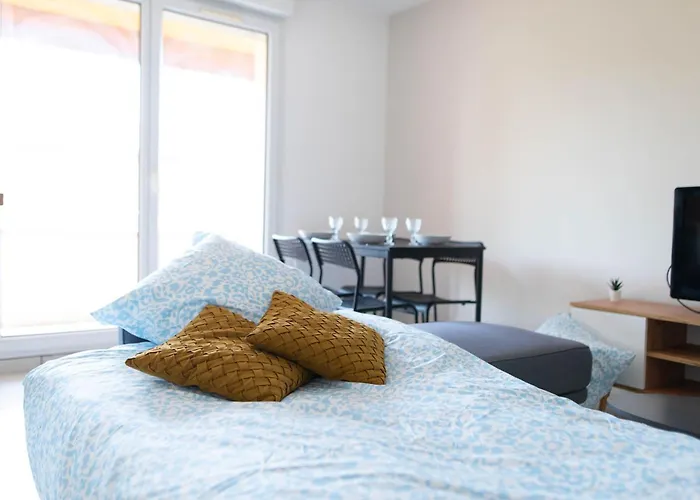 T2 Balcon Avec Parking Securise Et Gratuit Apartment *