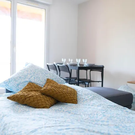 T2 Balcon Avec Parking Securise Et Gratuit Apartmán *